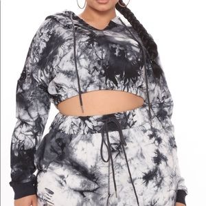 Adorable Tye Dye crop suit suit- 3x